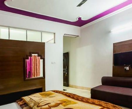 Hotel Library Presidency Mussoorie Bagian luar foto