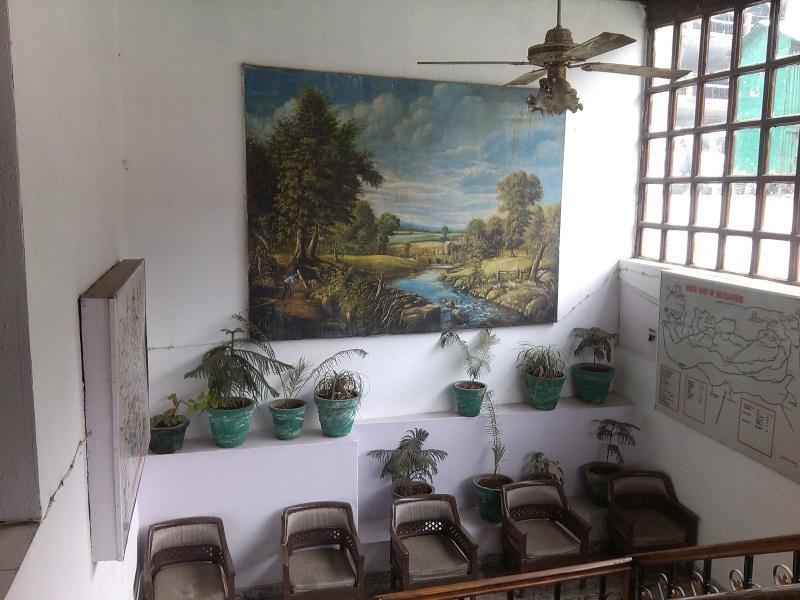 Hotel Library Presidency Mussoorie Bagian luar foto